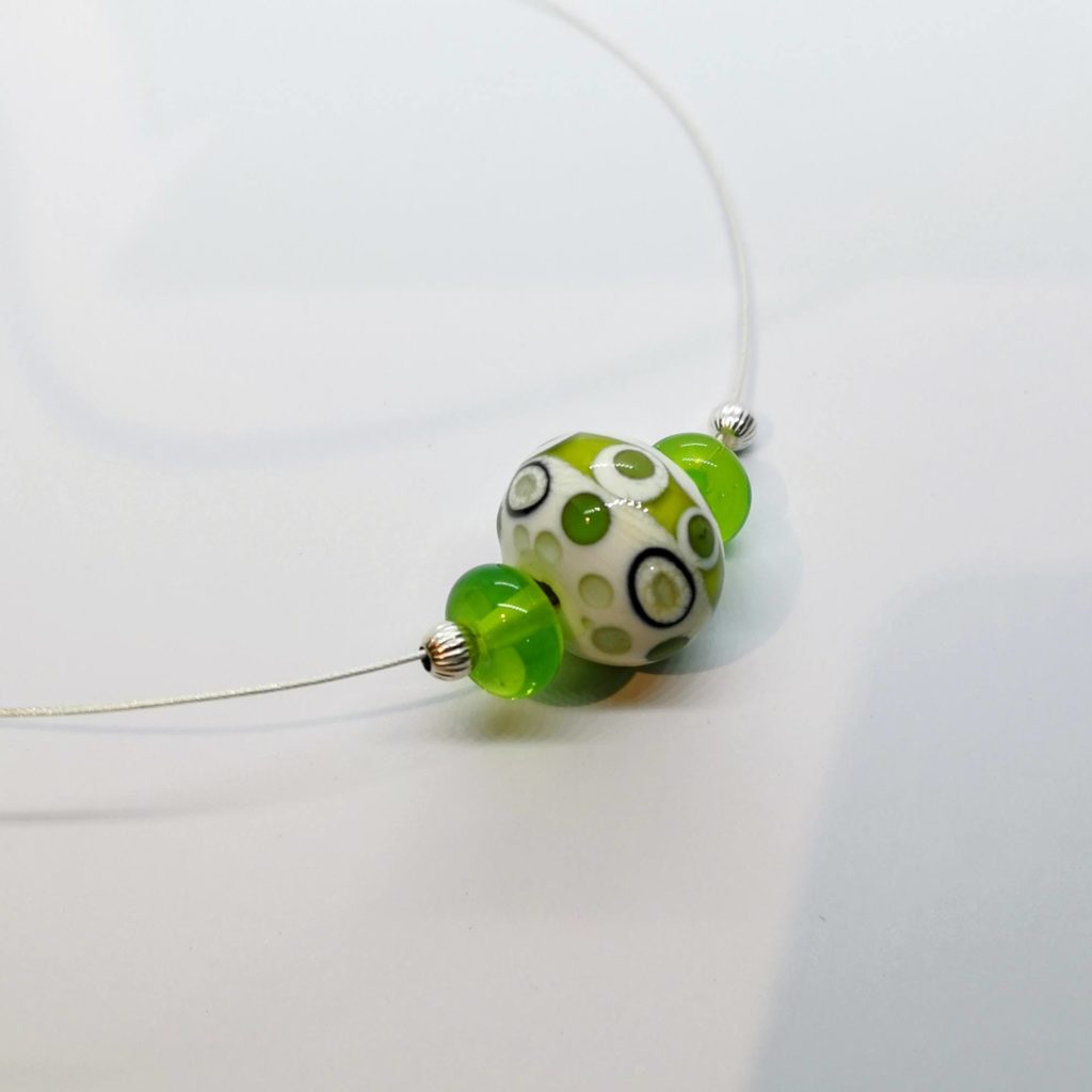 collier de verre de Murano, coquillage de Mauritanie et pampille argent
