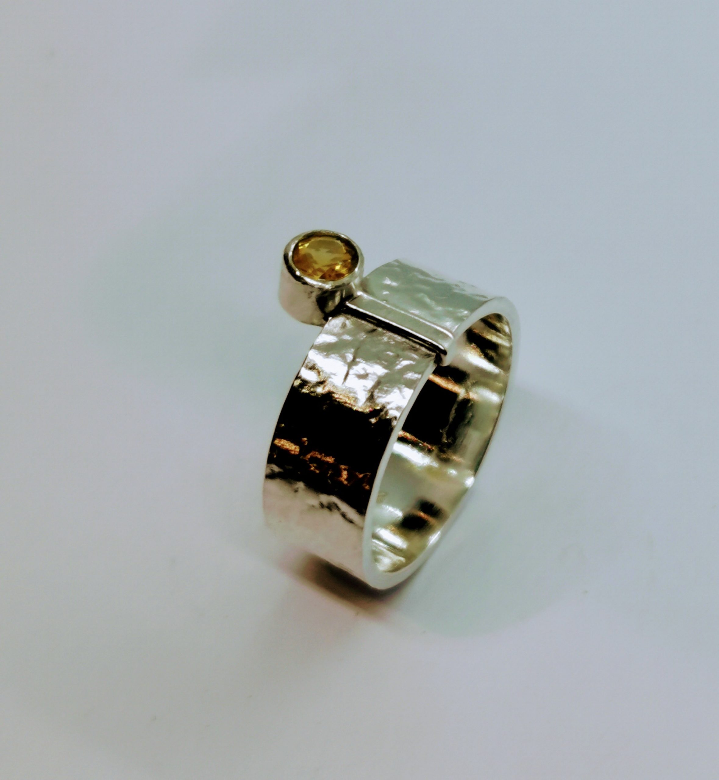 Bague Impression Dentelle en argent 925 avec citrine facettée naturelle