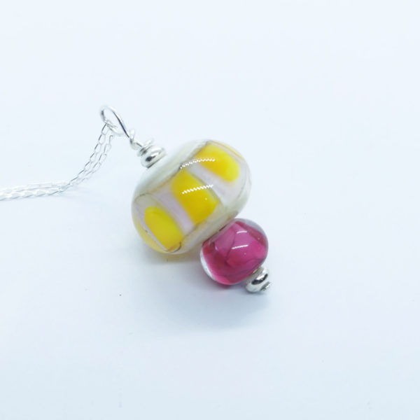 Perle de verre et argent