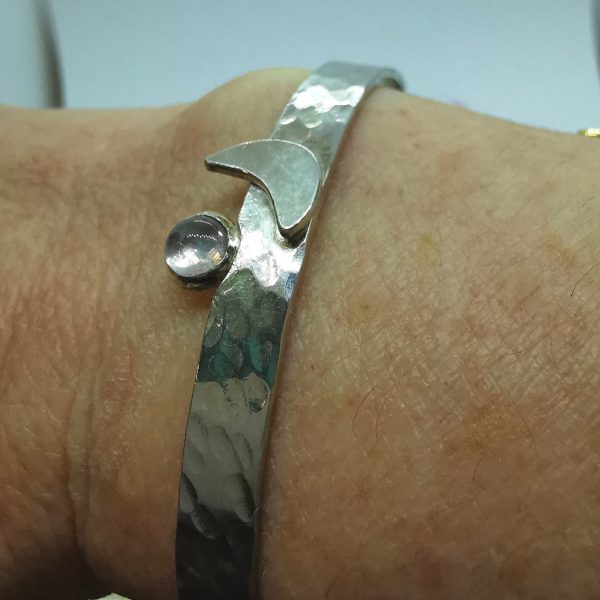 Bracelet argent et pierre précieuse "décroches-moi la lune!" – Image 9