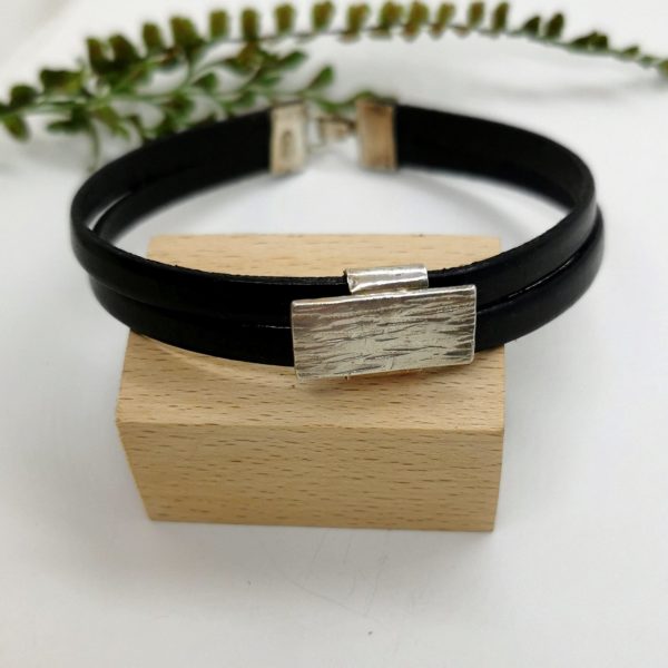 Magnifique Bracelet élégant en cuir et argent  pour homme