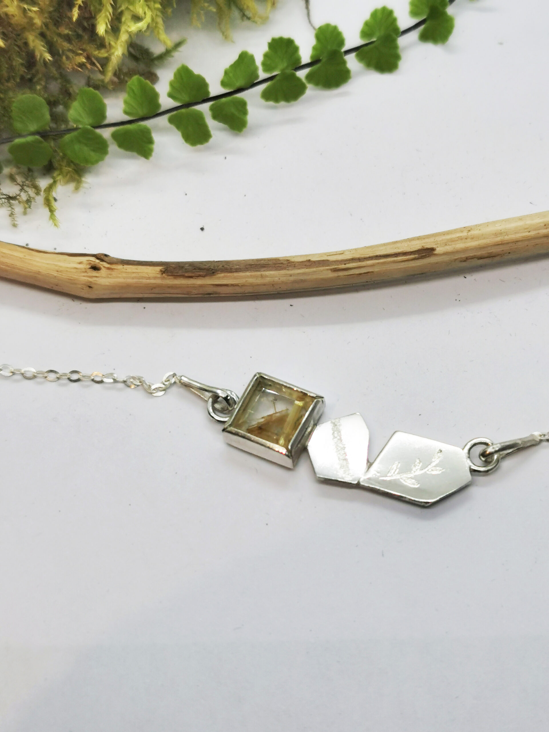 Collier argent et pierre agathe rutile