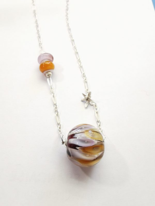 Collier argent et perle de verre de Murano "daisy" orange et crème
